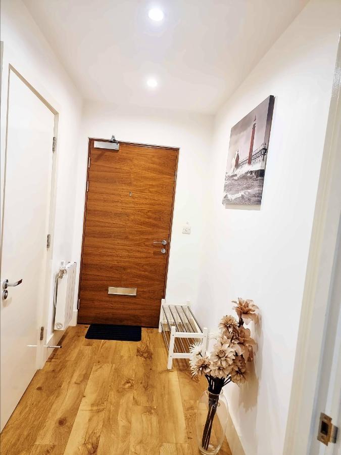 Your Riverside Home 2 With Private Balcony London Ngoại thất bức ảnh
